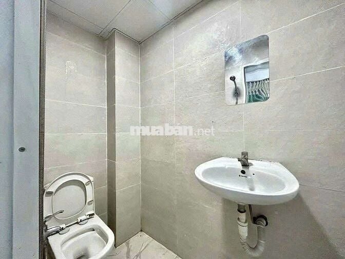 Cho thuê nhà nguyên căn hẻm 861 nhà mới full nội thất