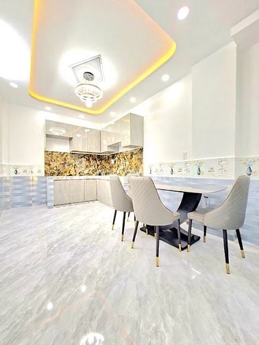 BÁN NHÀ ĐẸP - MỚI HOÀN THIỆN 1 LẦU - TIẾP GIÁP QUẬN 7