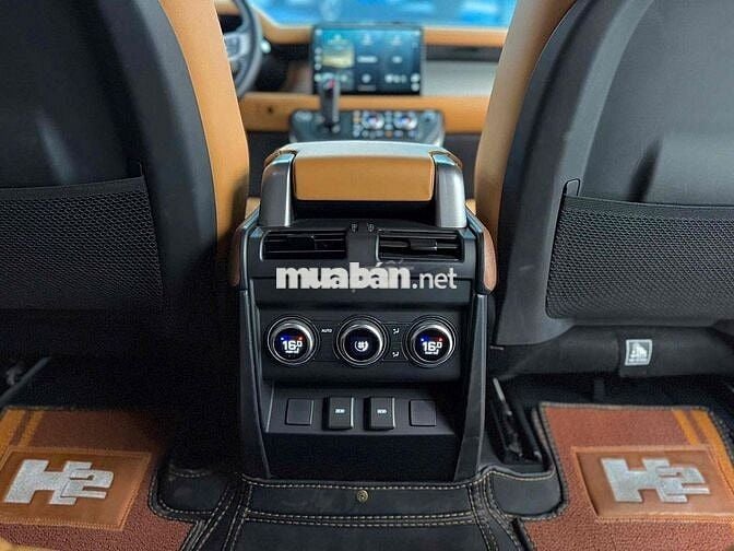 🇬🇧Defender sx 2023 P400 3.0 AT - 11000 km