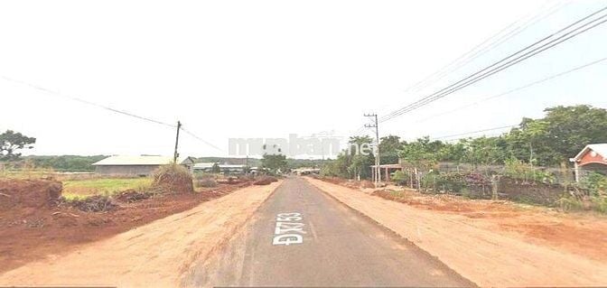 CẦN BÁN GẤP NỀN ĐẤT NGAY DT753 ĐI VÀO 200M