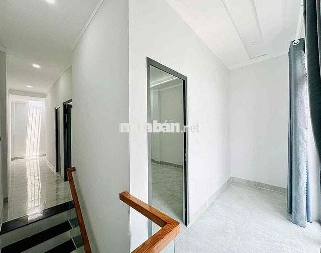 Nhà lầu hiện đại vị trí tuyệt đẹp tp Biên Hoà