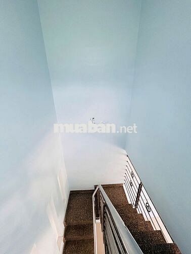 KHÔNG MUỐN BÁN NHƯNG CẦN TIỀN PHẢI NHƯỢNG LẠI GIÁ HỜI1,1TY HÓC MÔN
