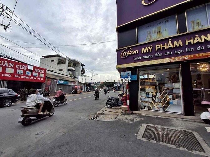 Nhà Mặt Tiền 6,2x30m cấp 4 cũ Đường khu phố 3 ra lý thuờng kiệt
