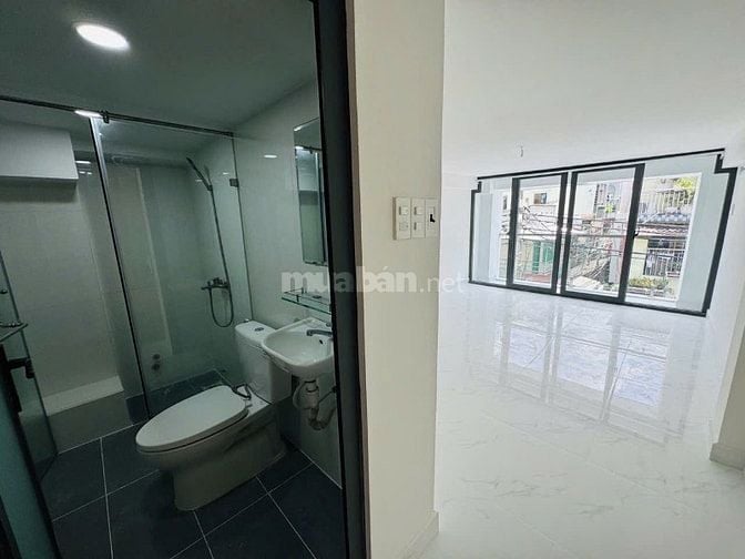 Bán Nhà Hẻm Xe Hơi Tránh Quân 11 -5Tầng-7PN-Giá 8,99 Tỷ 