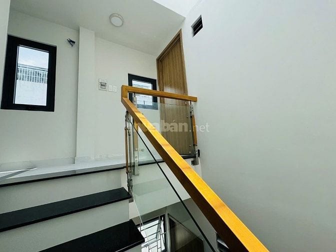 Bán Nhà Hẻm Xe Hơi Tránh Quân 11 -5Tầng-7PN-Giá 8,99 Tỷ 