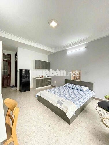 Căn Hộ Full Nội Thất Cửa Sổ Rộng Giáp Q1 Ngay Phan Văn Hân