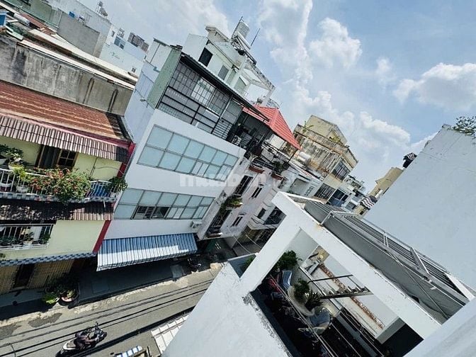 Bán Nhà Hẻm Xe Hơi Tránh Quân 11 -5Tầng-7PN-Giá 8,99 Tỷ 