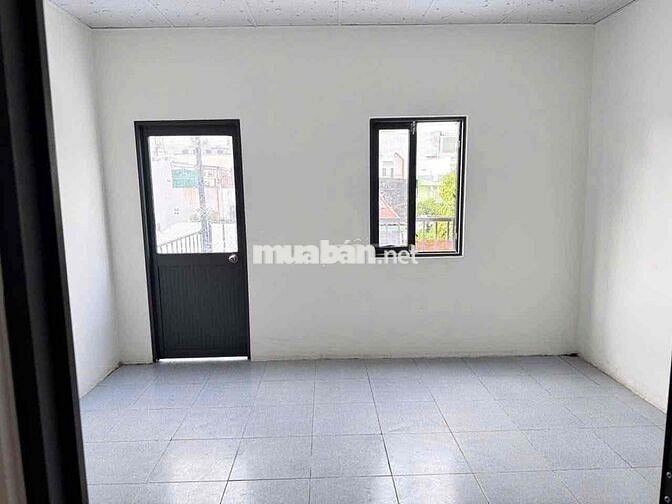 SIÊU PHẨM GIÁP TÊN LỮA 3PN HXH 4 TỶ NHỈN 3 TẦNG ĐẸP Ở NGAY