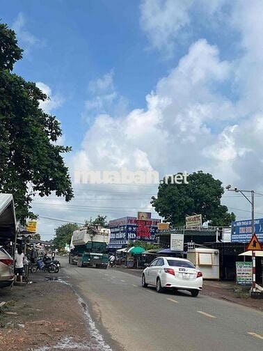 ĐẤT NỀN SỔ HỒNG RIÊNG MẶT TIỀN ĐƯỜNG NHỰA
