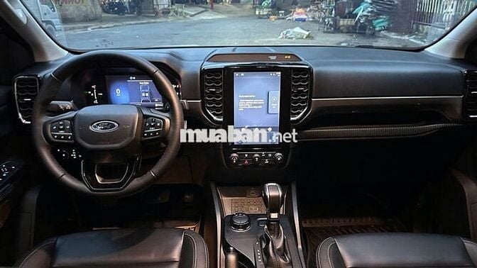 Ford Ranger 2024 Sport 4X4 AT siêu lướt 6000 km