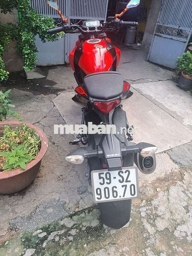 Bán Suzuki GSX 2018 xe còn đẹp máy zin 100%