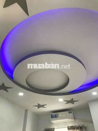 CHÍNH CHỦ BÁN NHÀ DT 4mx10m,1 TRỆT 2 LẦU,KDC Đường xe tải.