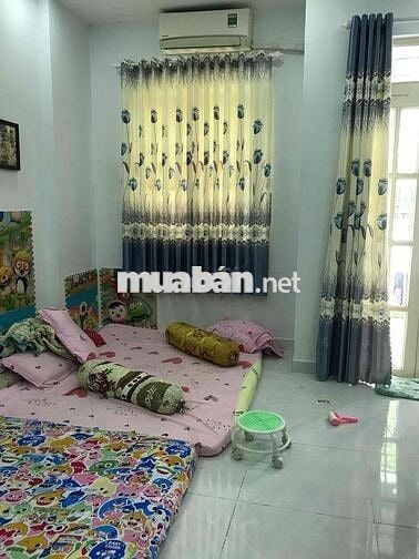 CHÍNH CHỦ BÁN NHÀ DT 4mx10m,1 TRỆT 2 LẦU,KDC Đường xe tải.