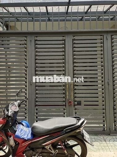 Nhà 68M2 Mới Đẹp, Xe Hơi Vào Nhà, Ngay ST Emart 2