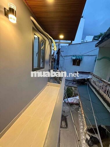 SIÊU PHẨM LK QUẬN 11 DT 4.2m x 8m 2 Tầng 4 Tỷ Nhỉn Sổ 2025