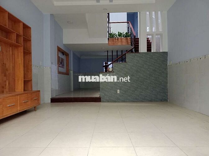 Nhà 68M2 Mới Đẹp, Xe Hơi Vào Nhà, Ngay ST Emart 2