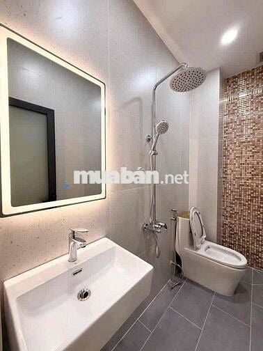 BÁN NHÀ TRỆT LẦU ĐÚC THẬT 2P 2WC, GIÁ 989TR ĐƯỜNG LÊ VĂN KHƯƠNG, Q12.