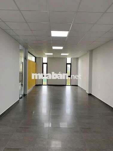 NHÀ NGUYÊN CĂN 3 TẦNG 7X18M TRỐNG SUỐT 3WC TIỆN SETUP LÀM VP, DẠY HỌC