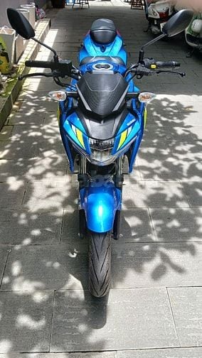 CẦN BÁN XE SUZUKI GSX 150S MỚI 99%, CHÍNH CHỦ,ODO 3.800 KM
