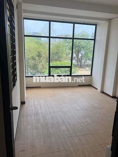 Nguyên căn Trường Sa mặt tiền 5x9m đường 2 chiều giá 22 triệu