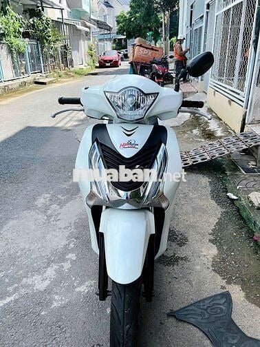 Đổi xe nên cần ra đii em nó
