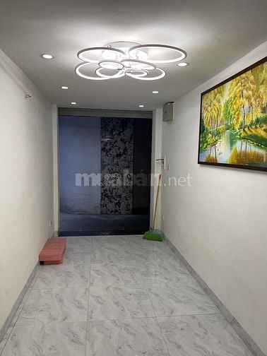 Nhà Xinh Minh Khai 20m² x 3 Tầng – Giá Chỉ 2.6 Tỷ – Gần Phố, Ở Ngay