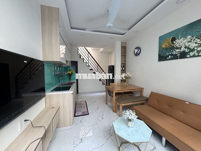 NHÀ MỚI 2 TẦNG ĐẸP  - CHỦ TẠNG FULL NỘI THẤT MỚI TOANH -  ĐƯỜNG XVNT