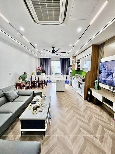 Bạn em  gửi bán nhà 5t 54m2 t/máy phố Ngô Thì Nhậm,HĐ gần ô tô hơn 6t