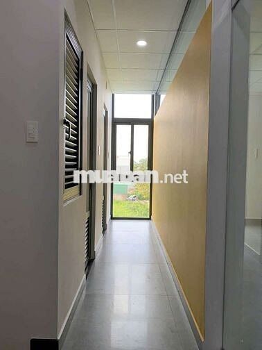 NHÀ NGUYÊN CĂN 3 TẦNG 7X18M TRỐNG SUỐT 3WC TIỆN SETUP LÀM VP, DẠY HỌC