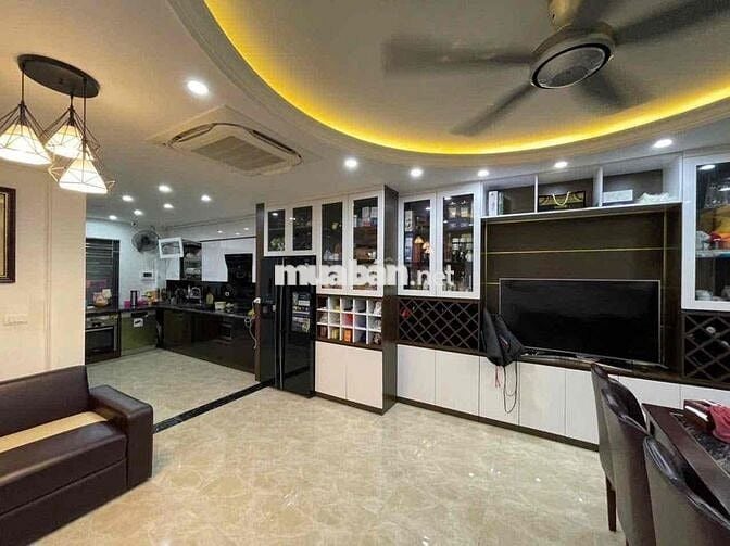 Cực Nuột! Nguyễn Chí Thanh, xây mới, thang máy vừa ở vừa kinh doanh