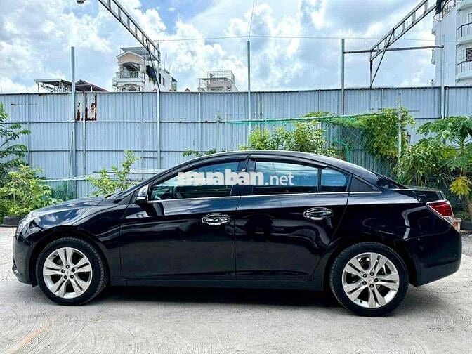 CRUZE 1.8LTZ 2015 TỰ ĐỘNG ,CHUẨN 9 VẠN BH 1 NĂM