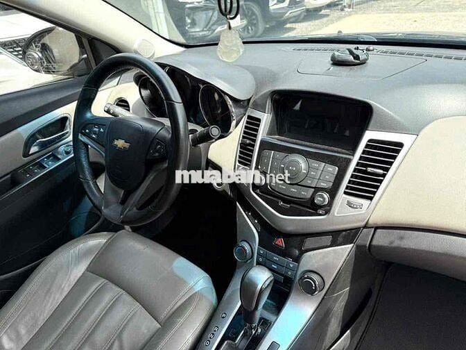 CRUZE 1.8LTZ 2015 TỰ ĐỘNG ,CHUẨN 9 VẠN BH 1 NĂM