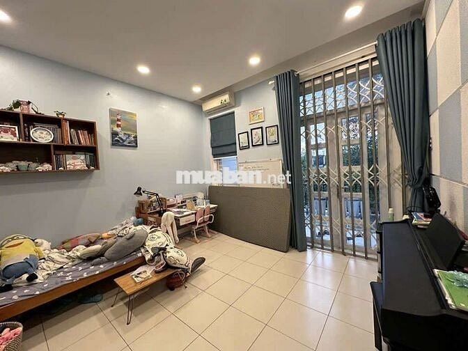 NHÀ HIẾM KHU TÂN PHONG, 4 TẦNG, 4X18M, MẶT TIỀN ĐƯỜNG 14M