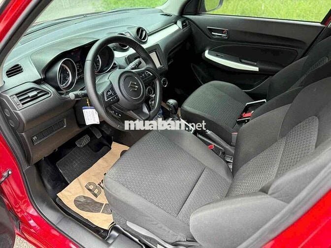 Suzuki Swift 2020 GLX 1.2 AT - 15000 km