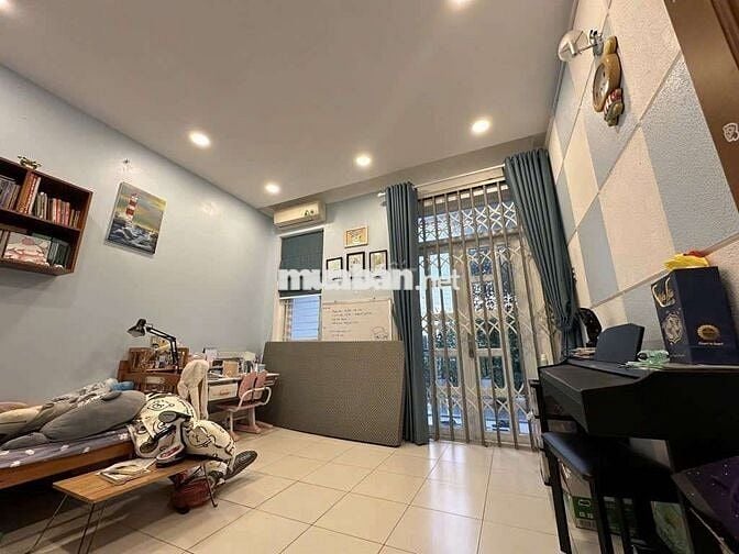 NHÀ HIẾM KHU TÂN PHONG, 4 TẦNG, 4X18M, MẶT TIỀN ĐƯỜNG 14M