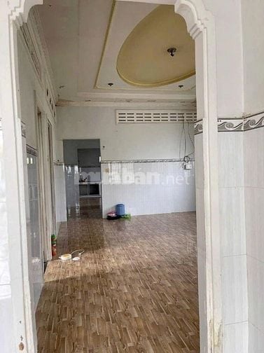 Nhà trống bán gấp nhà C4 ở Gia Huỳnh-Trảng Bàng. DT 155m2, giá 900tr