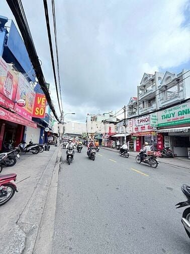 Mặt Tiền Nguyễn Văn Nghi 4mX12m Gần Ghợ Gò Vấp.