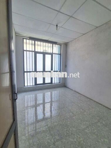 Nhà cho thuê Gò Xoài (2PN 2WC) nhà đang sơn mới, giá thuê 7.5 TRIỆU