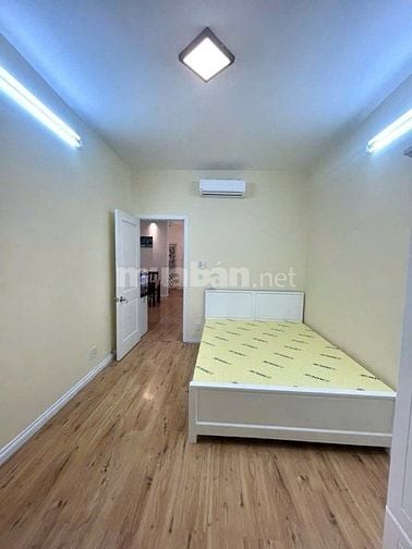 Chung cư Đinh Tiên Hoàng, Q1: 2p ngủ, 90m2, full nội thất, 12tr/tháng
