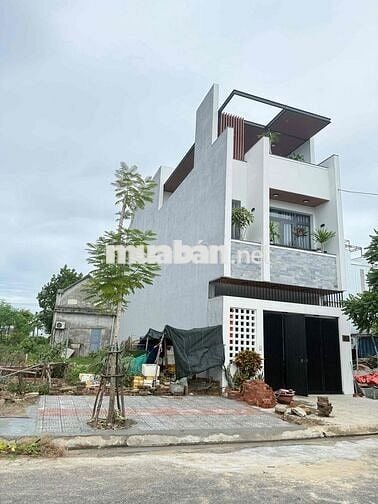 7m5 Phan Khôi sát góc ngã 4 gần trường học
