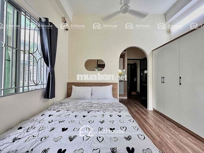 Căn hộ tách bếp, ban công full nội thất có máy giặt riêng