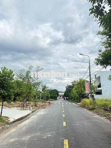Phan Khôi ,  lô đất đường 7m5 rẻ nhất Hoà Xuân