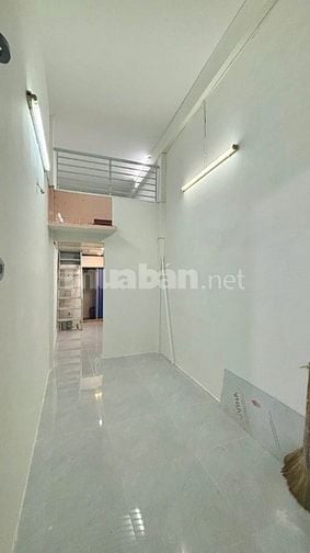Cho thuê nhà hẻm 3m(BG) Bình Tiên, P.8, Q.6 giá 5.5tr