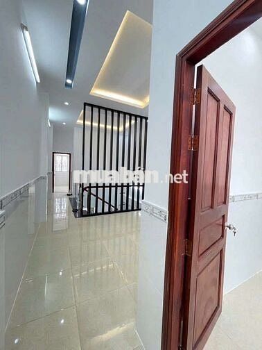 Nhà mới 3pn 3 máy lạnh Gần Đh Y Dược (KDC Hàng Bàng)
