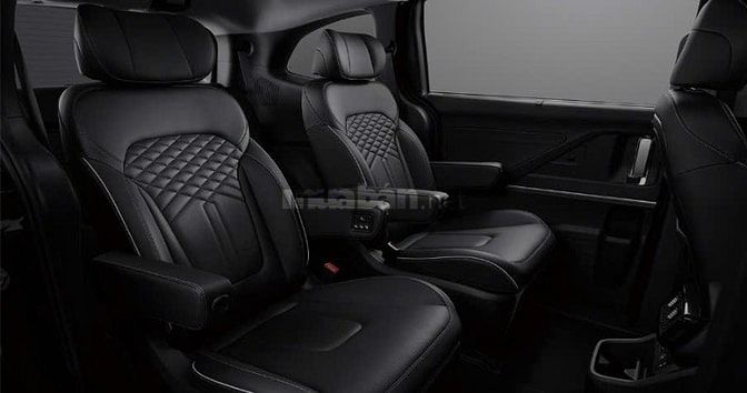 CHO THUÊ XE CUSTIN 2.0 VÀ TÀI XẾ THEO XE