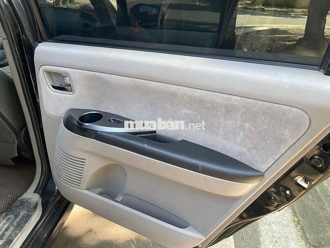 Mitsubishi Grandis 2005 2.4 AT - cho ae chơi
