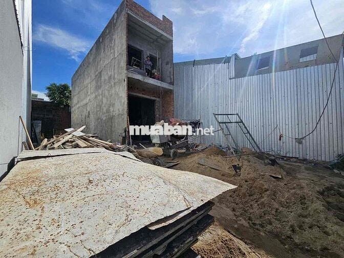 Lô đất hợp lí qá, anh chị có tầm nhìn mua xây nhà ở hợp lí lấm