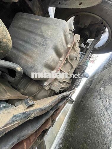 Mitsubishi Grandis 2005 2.4 AT - cho ae chơi