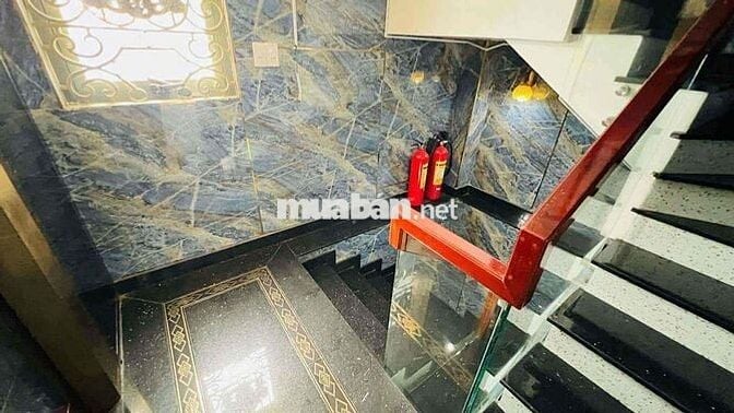 NGUYÊN CĂN MẶT TIỀN KINH DOANH NGUYỄN VĂN CỪ Q1- 4,9 x 11,5 m - 7 Tâng