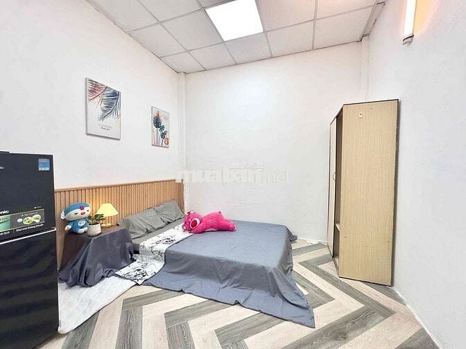 Cho thuê gấp căn hộ tách bếp mặt tiền bùi đình Tuý liên hệ ngay 039833